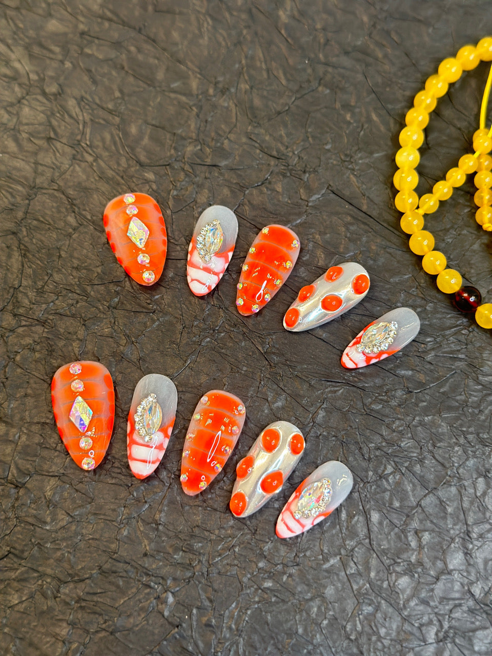 Short press-on nails CR91 – gallery 5