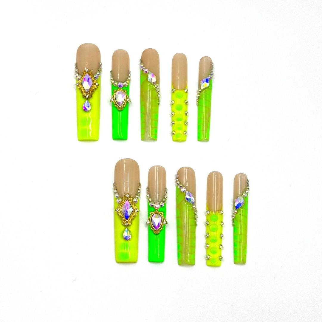 Press-on coffin nail tips CR82 M
