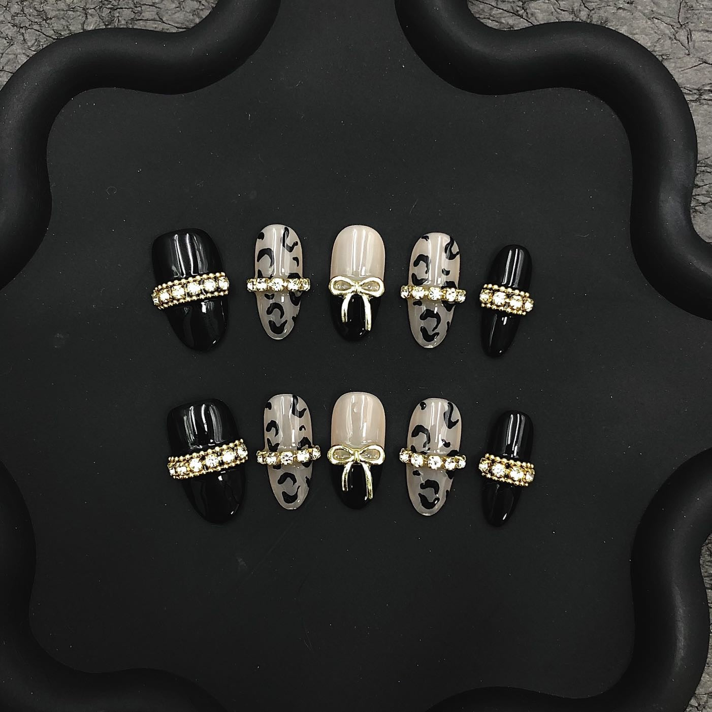 Short press-on nails CR155 S