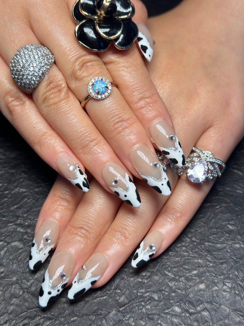Handcrafted Short Press-On Nails — Style CR138, Everyday-Elegant, 10pc Set