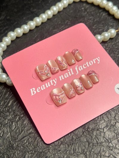 Short press-on nails C04 – gallery 4