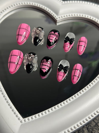Short press-on nails CR65 – gallery 4